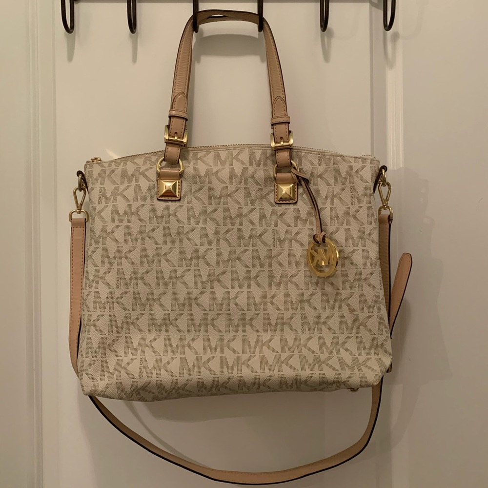 Michael Kors Purse - Picture 1 of 3